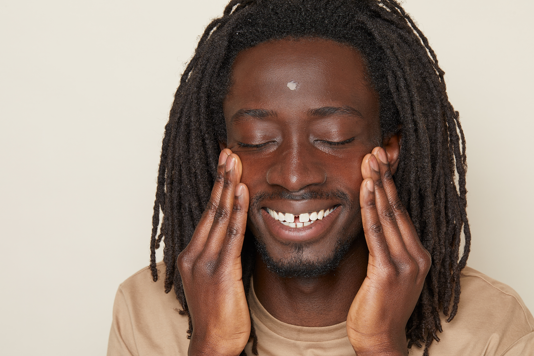 Ask a Dermatologist and a Chemist: How Does Hydroquinone Prevent Hyperpigmentation?